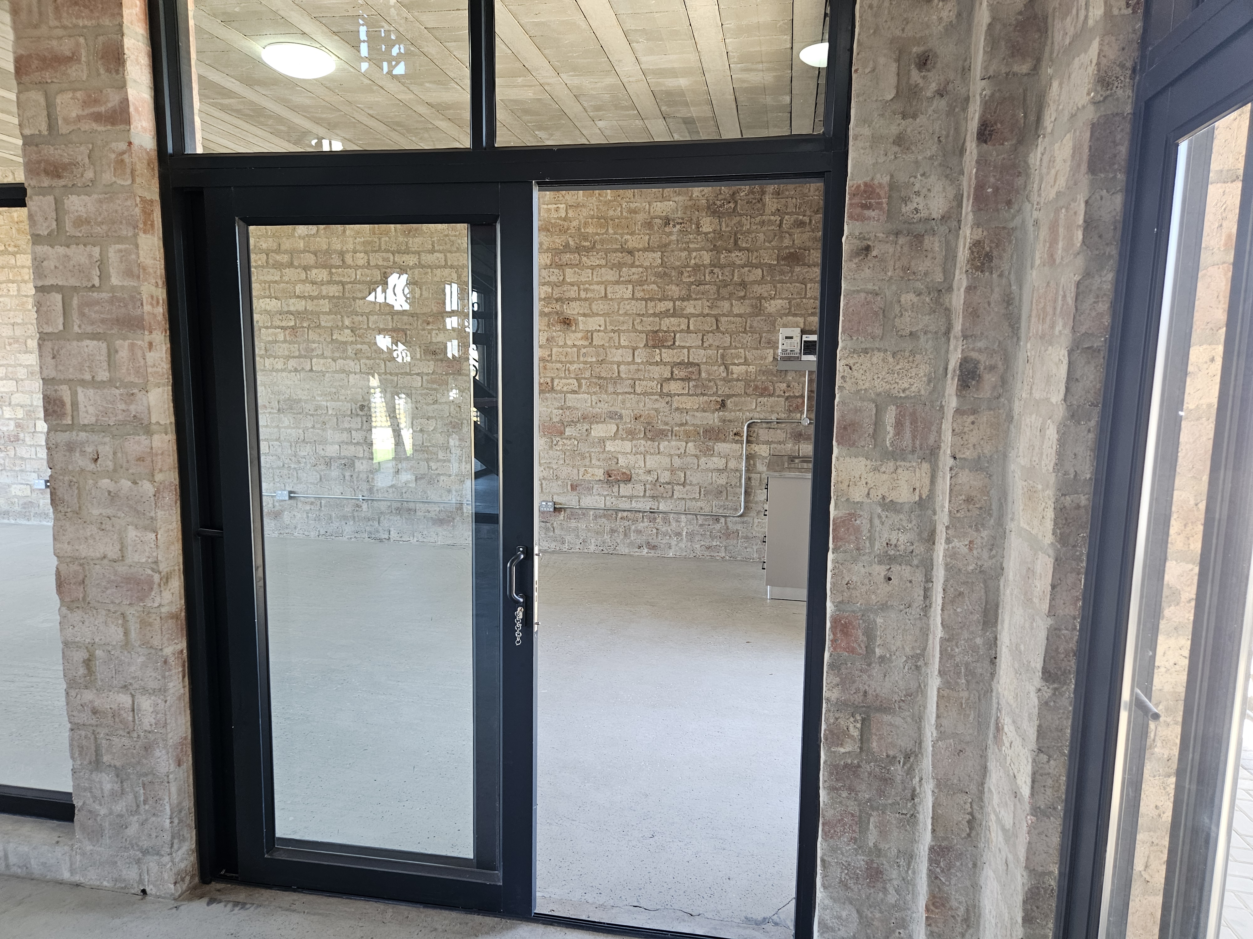 Gallery view of Unit 7 2 thumbnail