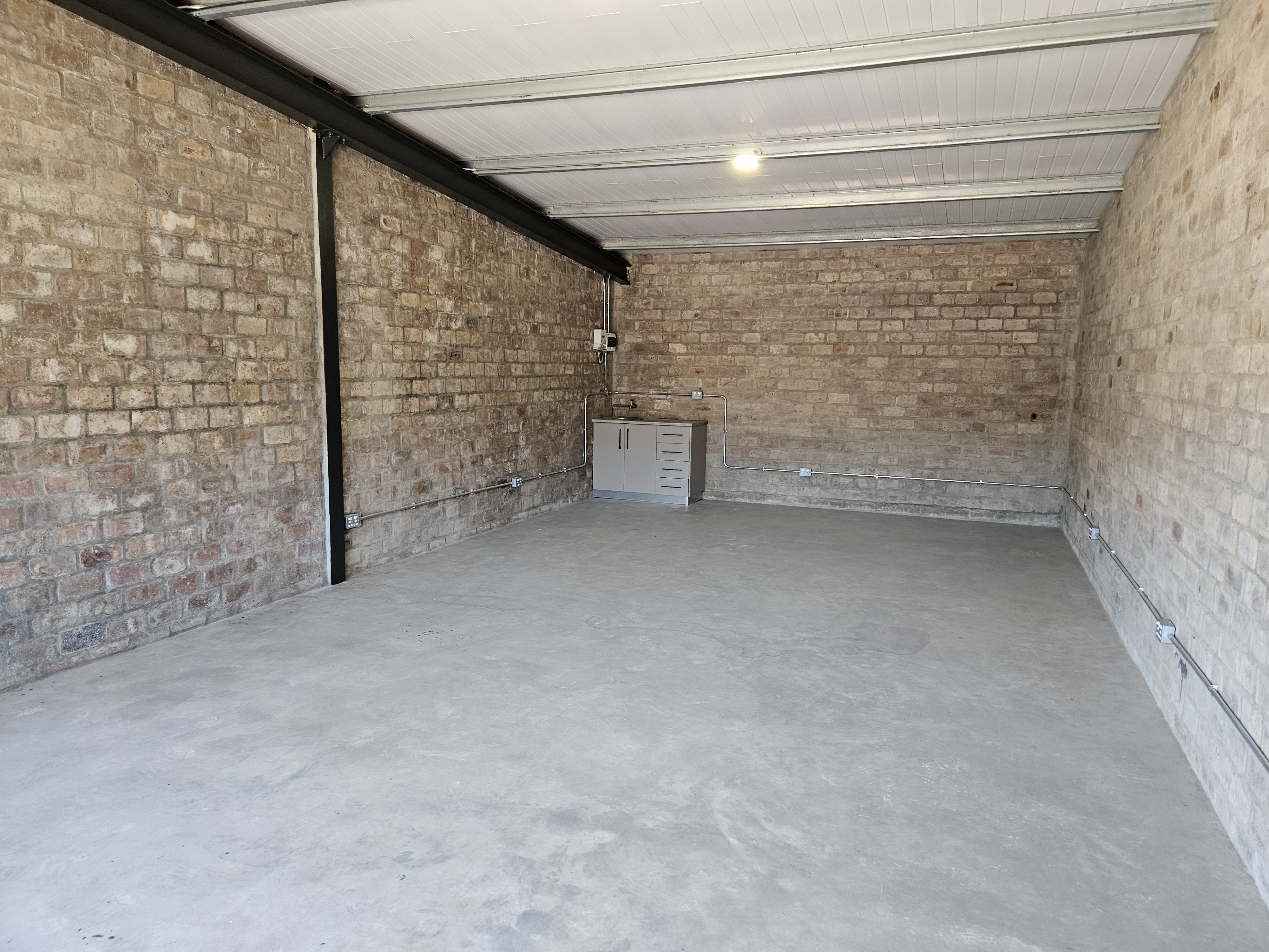 Gallery view of Unit 11 2 thumbnail