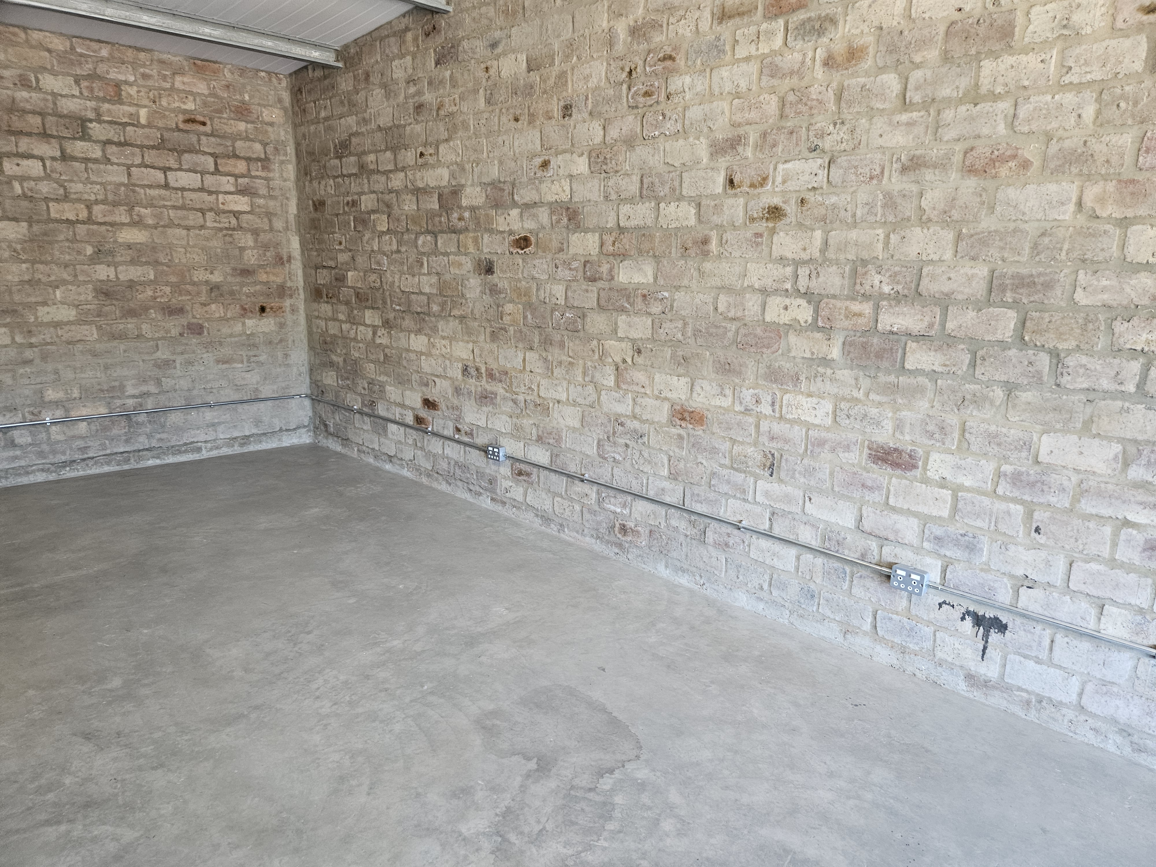 Gallery view of Unit 11 6 thumbnail