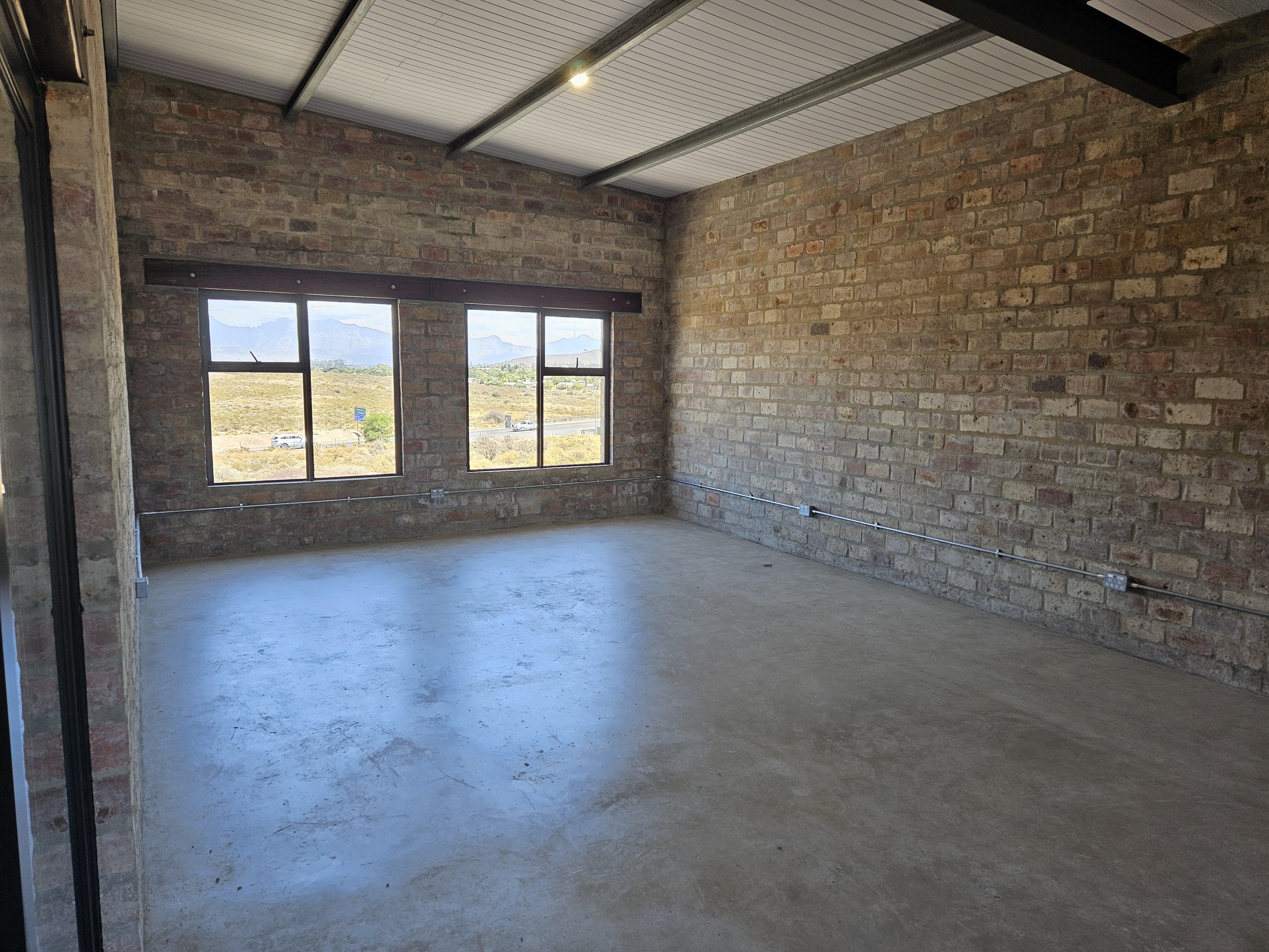 Gallery view of Unit 13 2 thumbnail